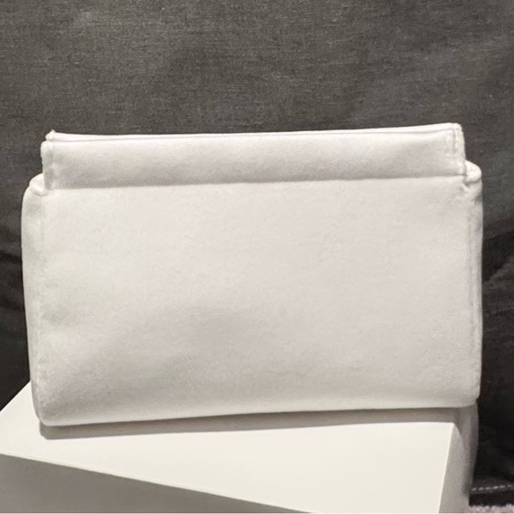 Dior White Cosmetic Bag - Picture 2 of 7